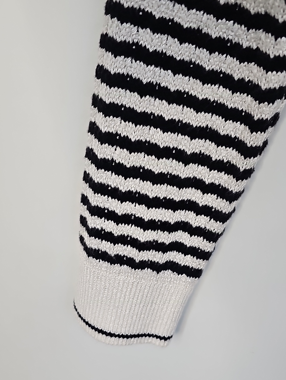 WHBM Ecru & Black Striped Soft Cozy Nubby Knit Cocoon Shrug Sweater Sz:MP - Picture 9 of 17